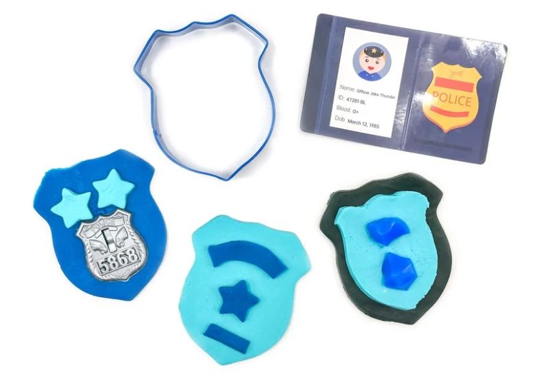 Police Officer Kit Curriculum Kit Curriculum Young, Wild & Friedman 